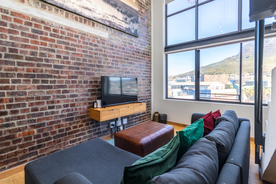 2 Bedroom Property for Sale in Woodstock Western Cape